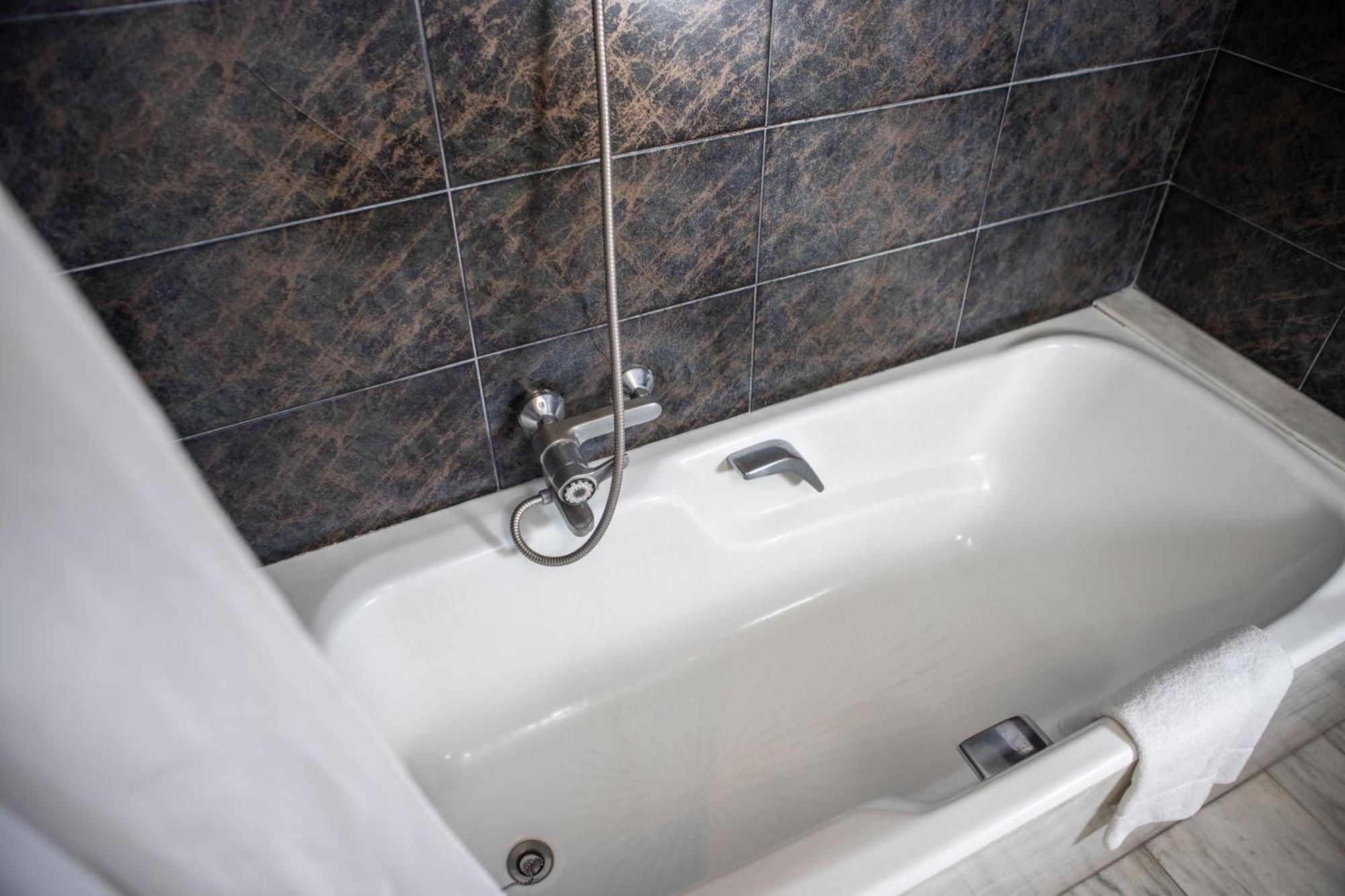 Rvhotels Spa Vila De Caldes - Adults Only Калдес де Монтбуи Стая снимка